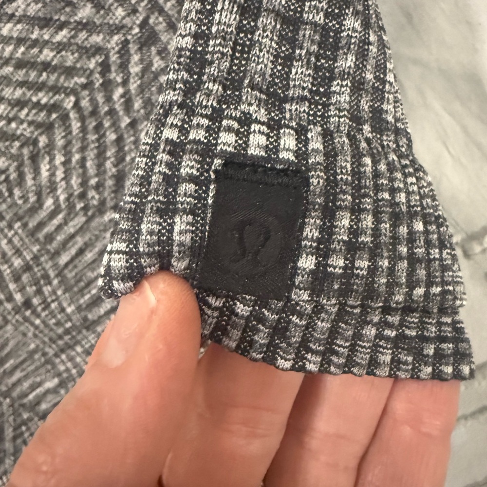 Lululemon Rest Less Pullover Top Euc - image 5